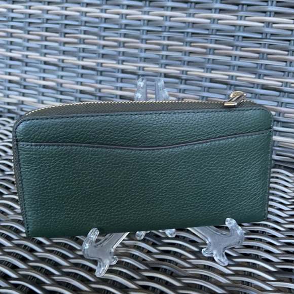 Kate Spade Leila Large Continental Wallet - Picture 6 of 16